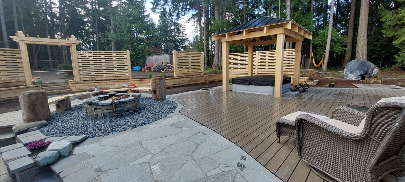 Stone, yellow cedar and composite deck